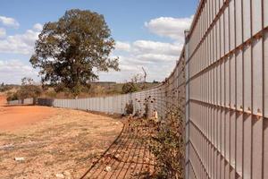 il pesante dovere metallo scherma quello va in giro tutti di brule marx parco nel il Nord Ovest di brasiliana, brasile foto