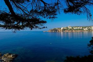 Visualizza di il scogliere di il catalano costa brava foto