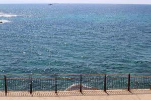 costa del Mar Mediterraneo nel nord di Israele. foto