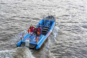Londra - novembre 3. Jet barca su il fiume Tamigi nel Londra su novembre 3, 2013,. non identificato persone foto