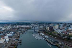 aereo Visualizza di il centro tacoma, Washington lungomare orizzonte nel dicembre 2021 foto