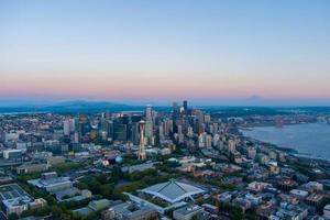 Seattle, Washington a tramonto nel agosto foto