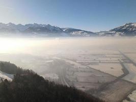 nebbioso Visualizza su valle del reno foto