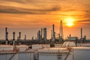 industria petrolifera e del gas dell'impianto petrolchimico foto