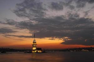 torre delle fanciulle a istanbul foto