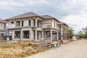 costruzione residenziale nuova casa in corso in cantiere foto