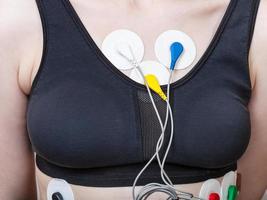 sensori di holter monitoraggio su torso foto