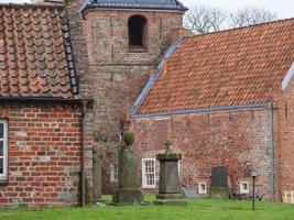 greetsiel,germania,2020-il villaggio di salutiel a il nord mare nel Germania foto