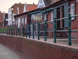 greetsiel,germania,2020-il villaggio di salutiel a il nord mare nel Germania foto