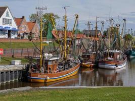 greetsiel,germania,2020-il villaggio di salutiel a il nord mare nel Germania foto