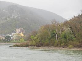 fiume crociera su il Reno nel Germania foto