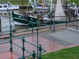 greetsiel,germania,2020-il villaggio di salutiel a il nord mare nel Germania foto