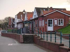 greetsiel,germania,2020-il villaggio di salutiel a il nord mare nel Germania foto