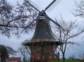 greetsiel,germania,2020-il villaggio di salutiel a il nord mare nel Germania foto