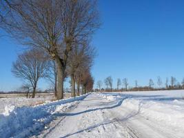 inverno tempo nel un' Tedesco villaggio foto