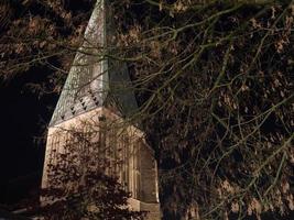 il città di bocholt a notte foto