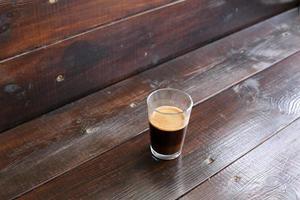 caldo caffè su il tavolo nel un' ristorante. foto