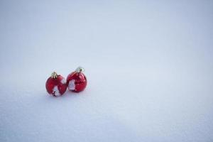 Natale palla nel neve foto