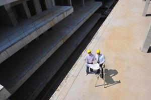 squadra di architetti su costruzione luogo foto