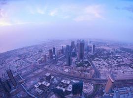 skyline notturno di dubai foto