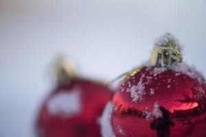 Natale palla nel neve foto