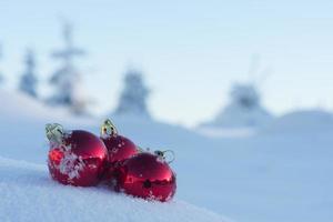 Natale palla nel neve foto