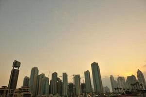 skyline della città moderna foto