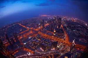 skyline notturno di dubai foto