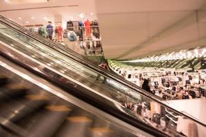 Grecia, 2022 - shopping centro commerciale interno foto