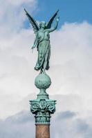 statua di un angelo nel Copenaghen, Danimarca. foto