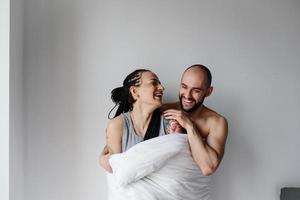 uomo e donna nel il Camera da letto foto