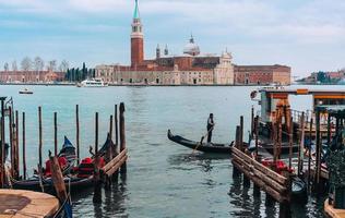 gondole ormeggiato di santo marchio piazza foto