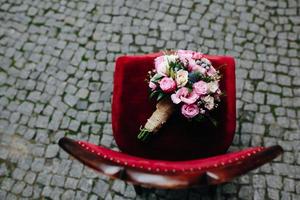 bouquet da sposa con rose foto