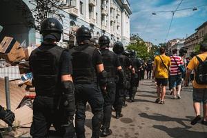 polizia vigore per mantenere ordine nel il la zona durante il rally foto