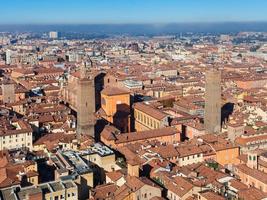 sopra Visualizza di medievale bologna città foto