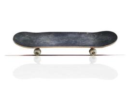 skateboard su un' bianca sfondo foto