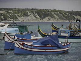 marsaxlokk,malta,2017- il porto di marsaxlokk su Malta isola foto