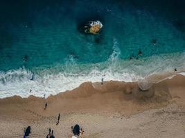 aereo Visualizza a partire dal volante fuco di persone rilassante foto