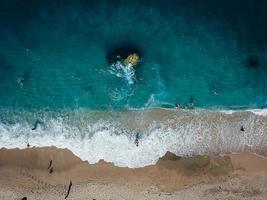 aereo Visualizza a partire dal volante fuco di persone rilassante foto