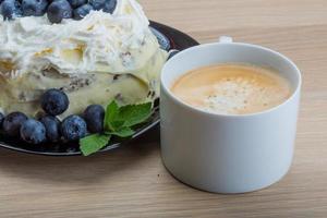 caffè con torta di mirtilli foto