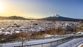 Vista aerea del Monte Fuji, Fujiyoshida, Giappone foto