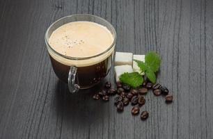 caffè espresso su di legno sfondo foto