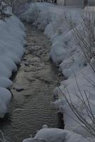 paesaggio montano invernale foto