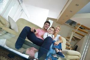 famiglia a casa foto