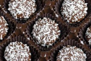 cioccolatini con Noce di cocco dolce Riempimento foto