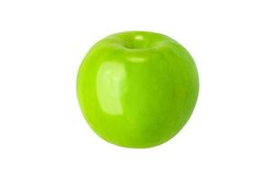 mela verde fresca su sfondo bianco e solido chiaro in studio di luce. foto