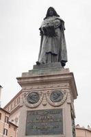 giordano bruno monumento su Campo de fiori, Roma foto