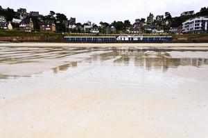 urbano sabbioso spiaggia nel Bretagna foto