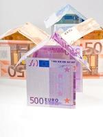 costoso case a partire dal Euro banconote foto