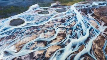 astratto ghiacciaio fiumi modello fluente su islandese Highlands nel Islanda foto